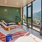 Urban Nature - Badeschloss Hotel 4*