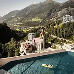 Urban Nature - Badeschloss 4* Bad Gastein