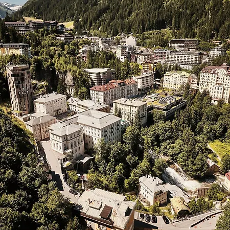 Urban Nature - Badeschloss Bad Gastein